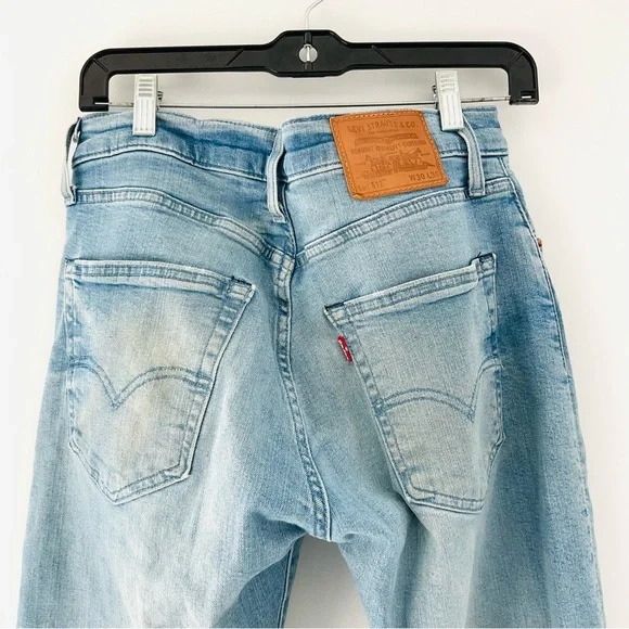 Classic Levi’s Light Blue Jeans Ankle Boyfriend Jeans W30 L30 - Picture 9 of 10